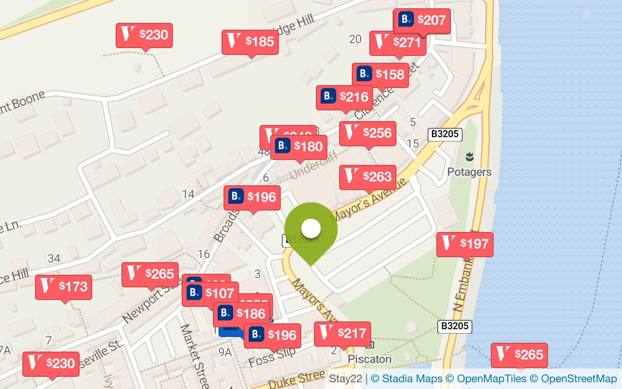 Map with accommodations in Dartmouth