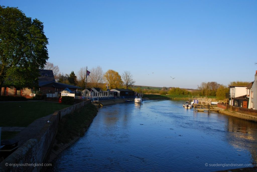 Arundel is located on the banks of the River Arun