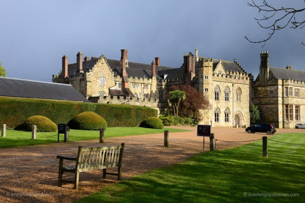 Battle (Hastings 1066) – the site now used as a school