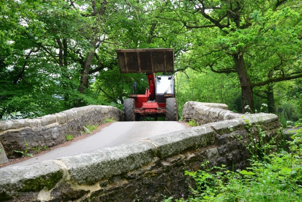 Oncoming traffic on a bridge in Cornwall
