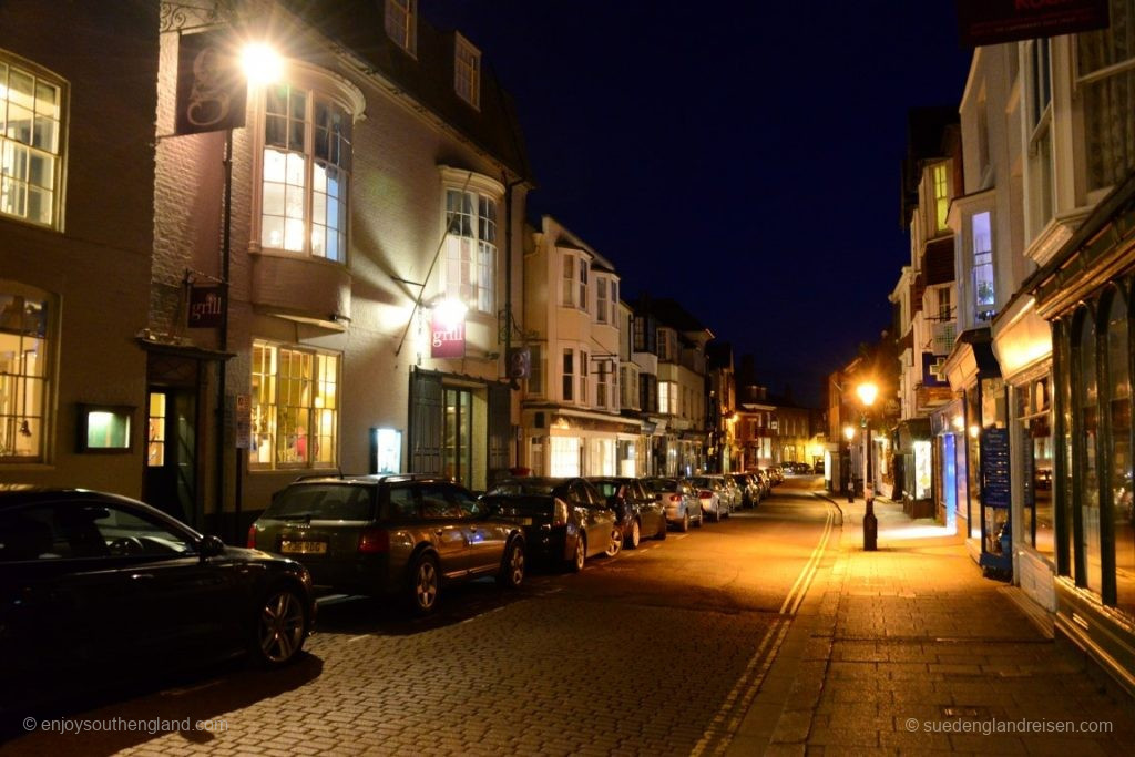 Rye at night – the High Street