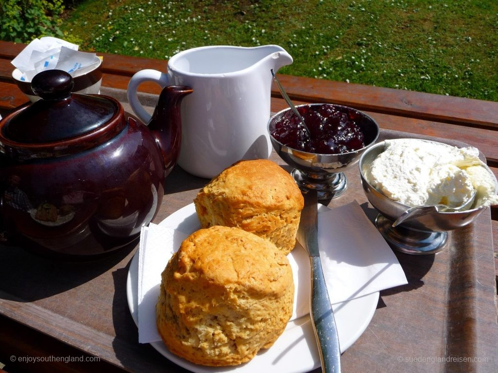 Cream Tea in Litlington Tea Garden (East Sussex)