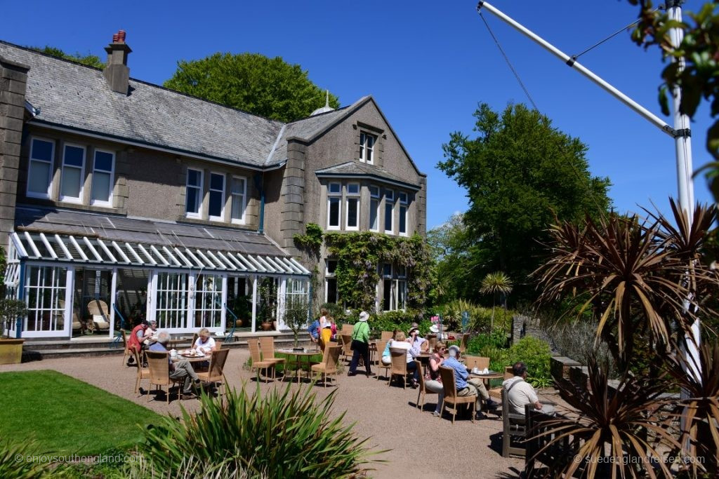 The old manor house in Overbeck's Garden can be visited and also includes a tea room