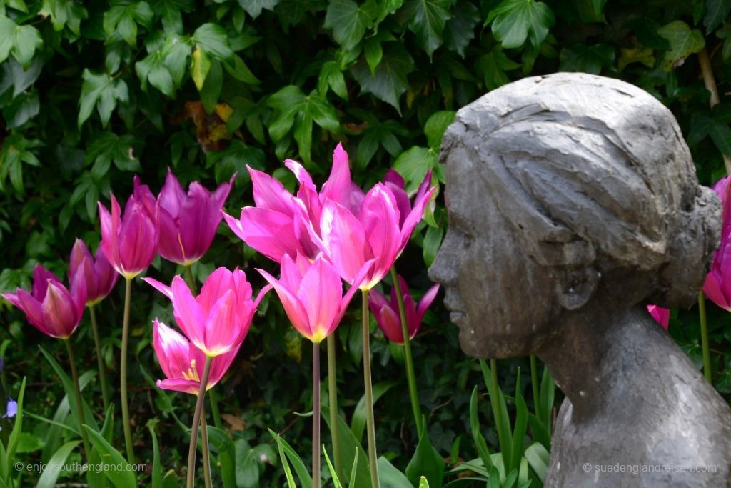 Sculpture at Pashley Manor Gardens
