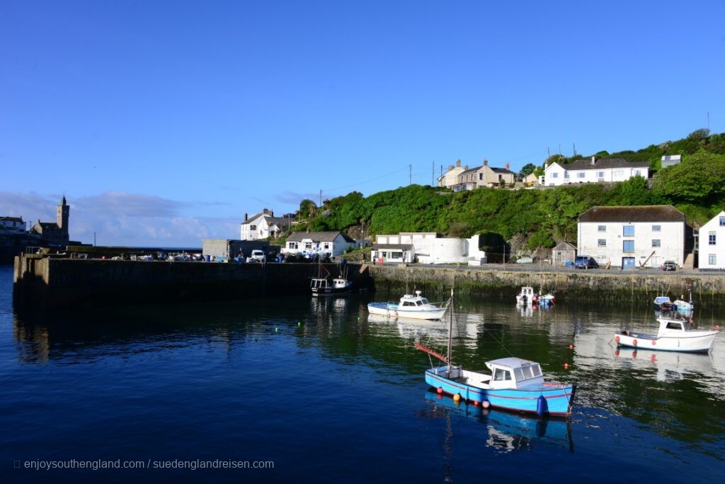 At the port of Porthleven in the most beautiful morning light