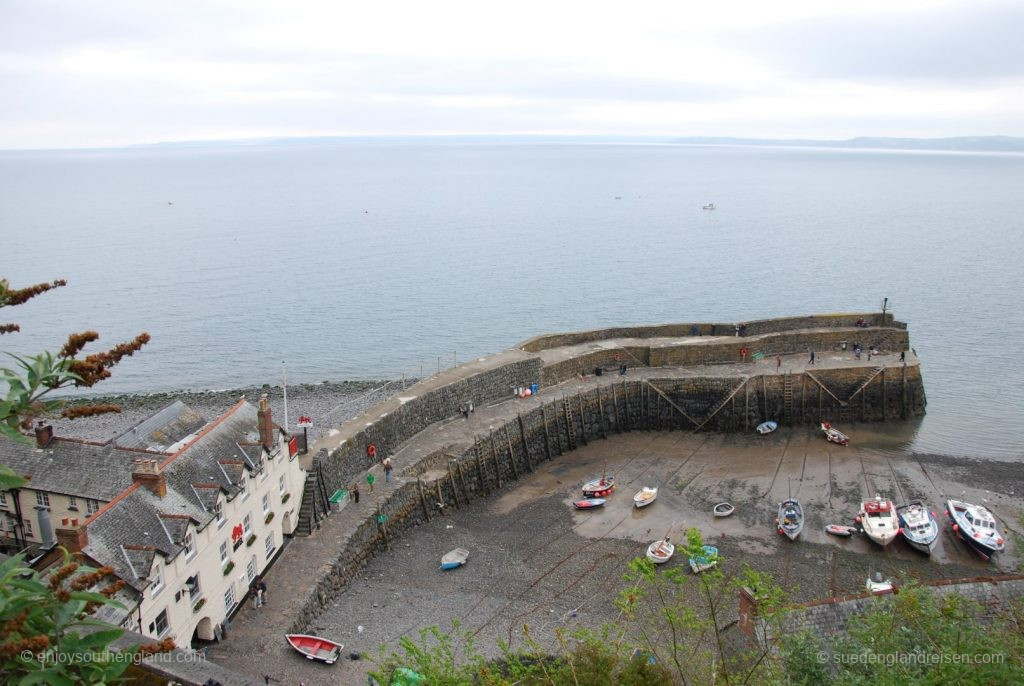 Clovelly Harbour at low tide