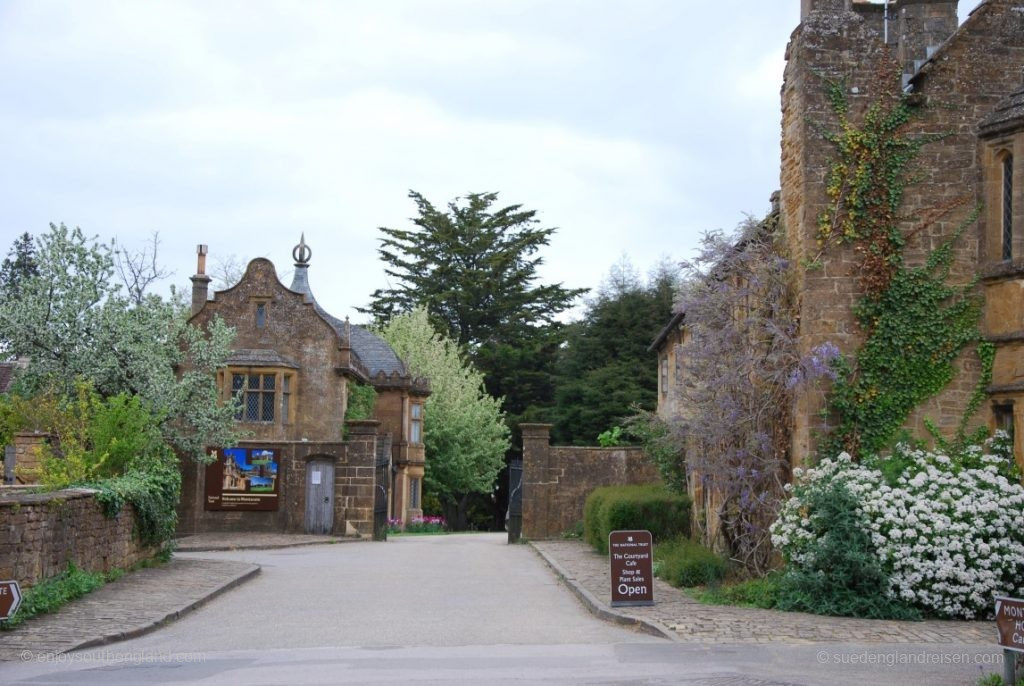 Entrance to Montacute House