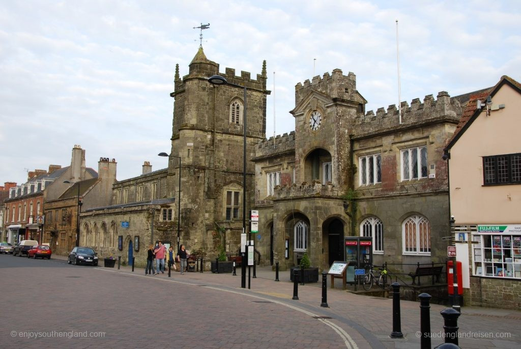 The High Street with St. Peter's Church –front right is the entrance to Gold Hill