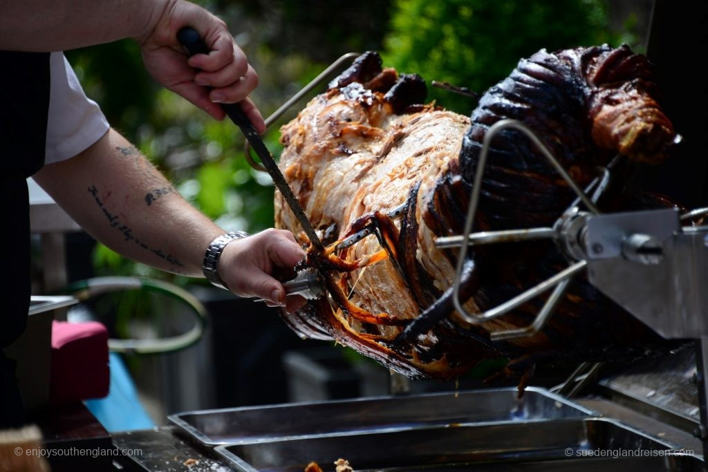 The hog roast tastes best freshly roasted!