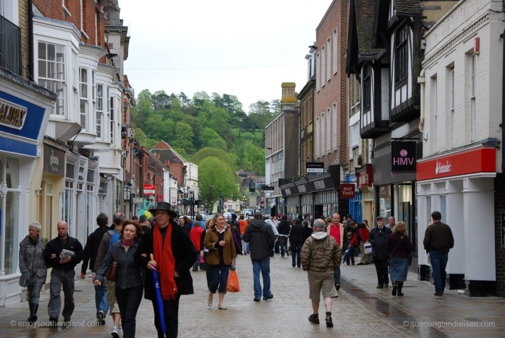Winchester on a rainy day – High Street