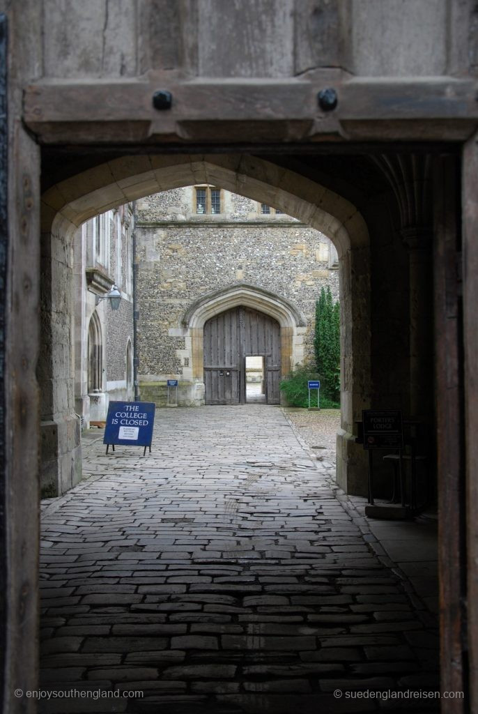 Winchester on a rainy day – the College is closed to visitors