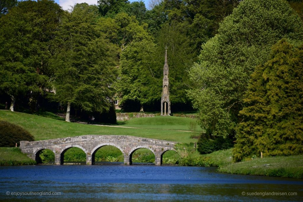 Stourhead Garden (Wiltshire) – the bridge was simply built with visual aesthetics in mind