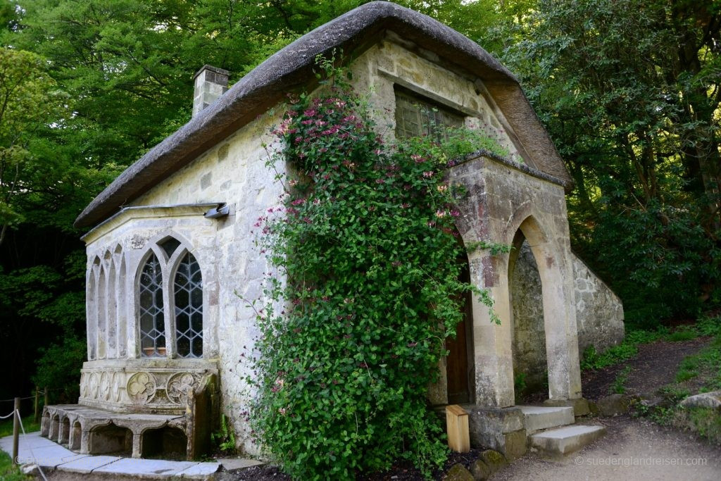 This Gothic house was also specially built in Stourhead. A hermit (who was paid for it) lived here to educate the visitors.