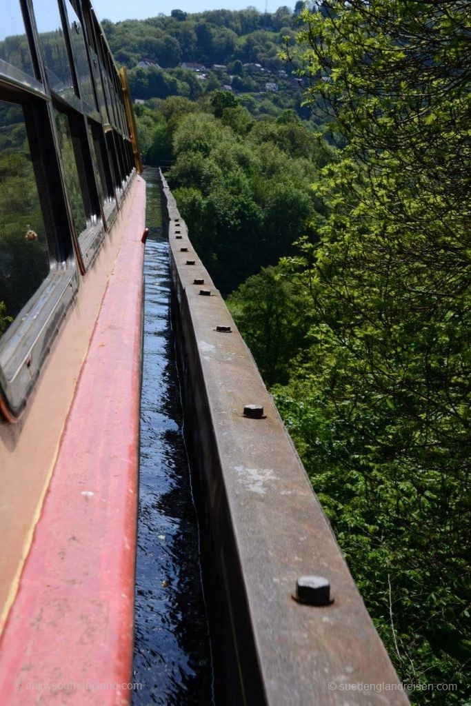 Wales - Boat trip on the Pontcycyllte Aqueduct