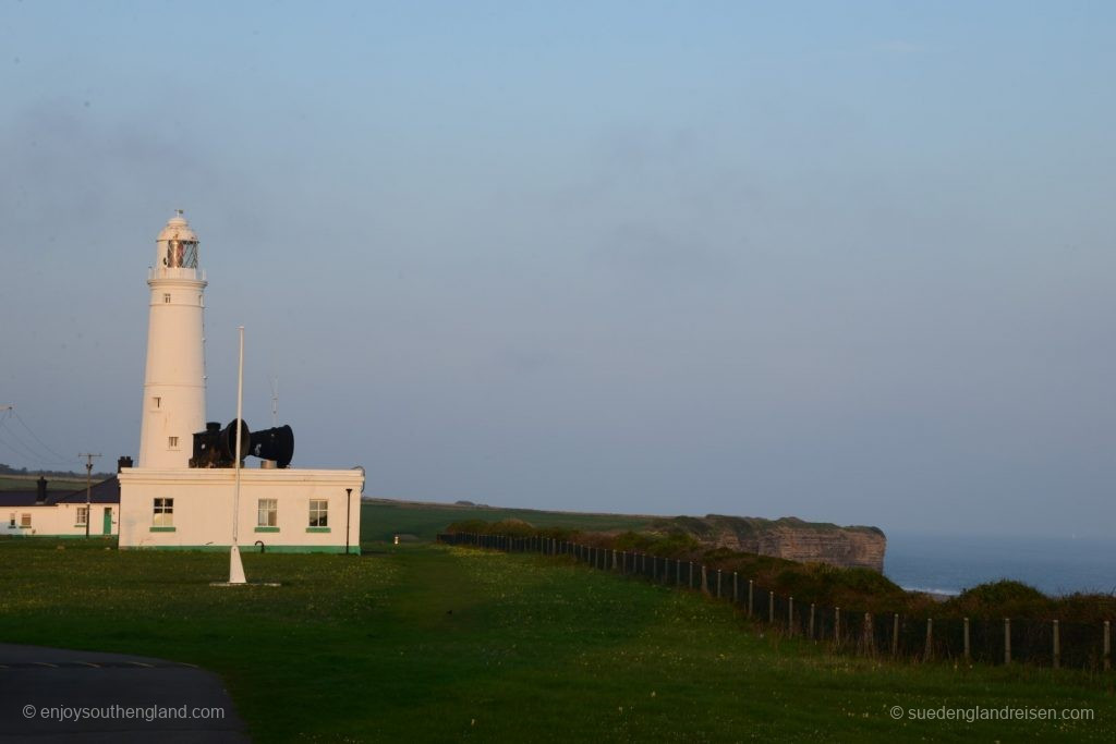  Nash Point Lighthouse with its powerful foghorn 